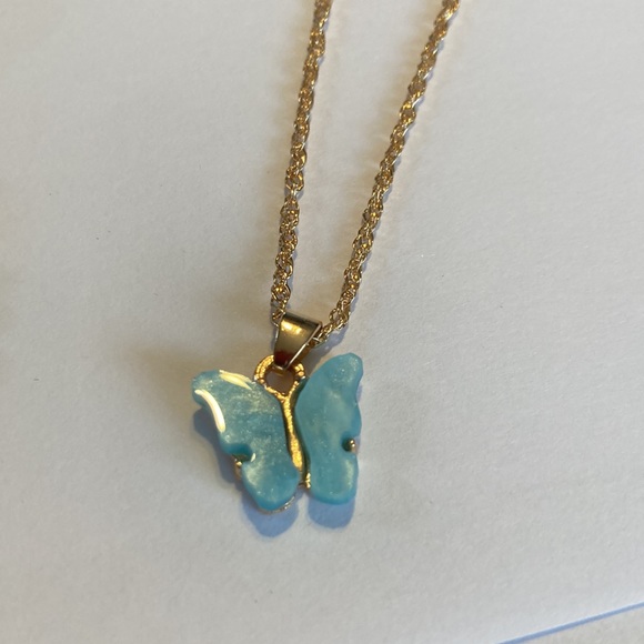 NWOT⭐️🦋 Blue Butterfly Necklace and Earring Set - Picture 3 of 4